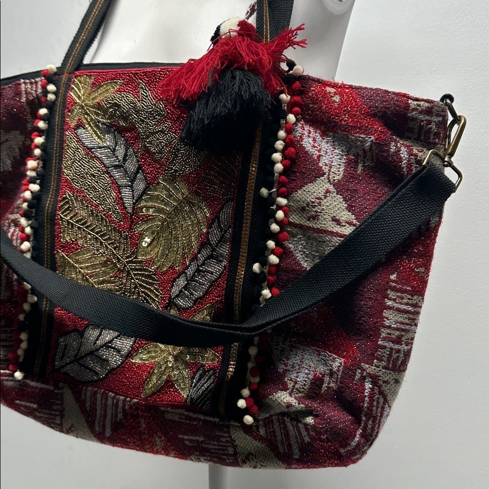 America & Beyond Travel Bag Set 3 Piece Tote Purse Coin Pouch Beaded Leaves Red - Picture 4 of 8